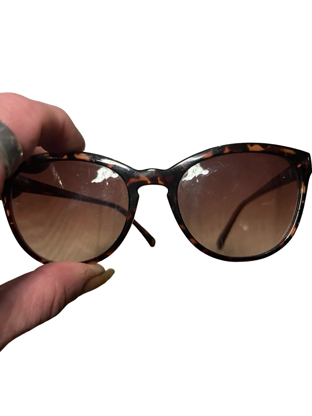 Vince Camuto Tortoiseshell Brown Gradient Cat-Eye Sunglasses